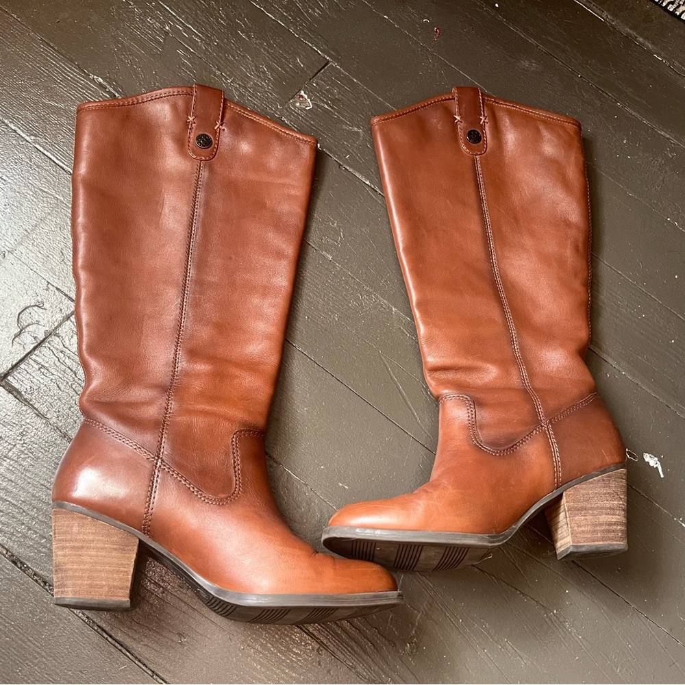 Franco Fortini Chestnut Heeled Leather Boots